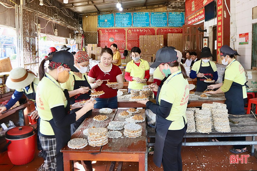 Hộp quà cu đơ Thư Viện sang trọng